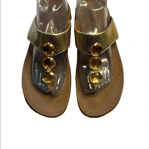 WOMEN’S FITFLOPS GOLD W/GOLD BEADED DETAILS•SIZE 10•PREOWNED GREAT CONDITION• - Picture 3 of 11